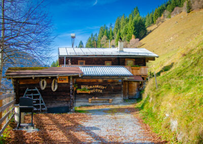 Grasreit Hütte